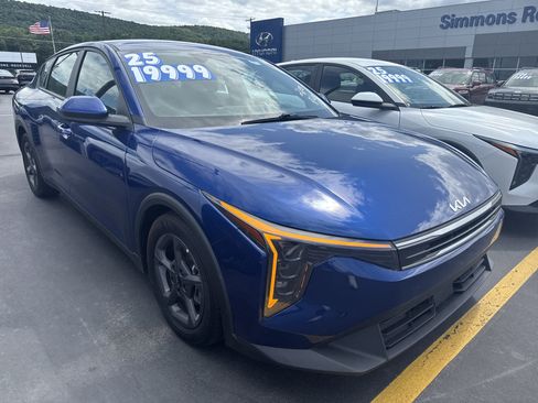 Used 2025 Kia K4 FWD image 4