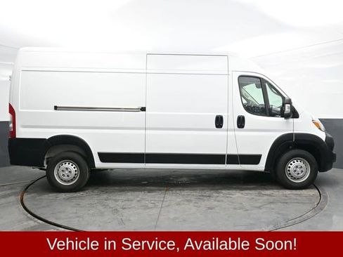 Used 2025 RAM ProMaster 2500 w/ Convenience Group image 8