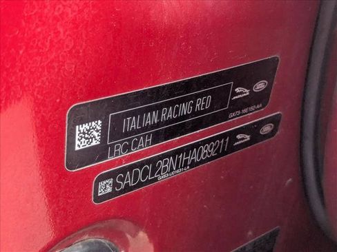 Used 2017 Jaguar F-PACE R-Sport image 27