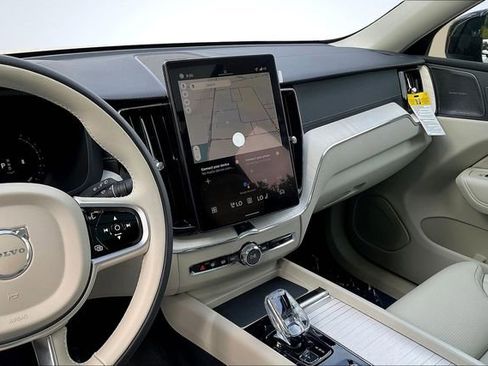 New 2026 Volvo XC60 B5 Ultra w/ Climate Package image 7