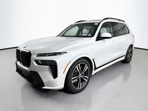 New 2027 BMW X7 xDrive40i w/ M Sport Package AWD/4WD image 3