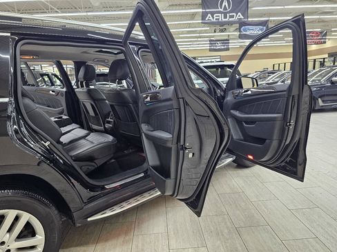 Used 2015 Mercedes-Benz GL 450 4MATIC image 16