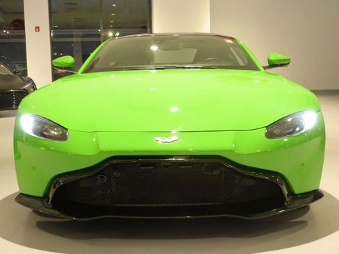 Used 2019 Aston Martin V8 Vantage Coupe RWD image 10