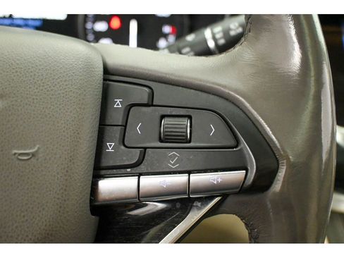 Used 2022 Cadillac XT6 Premium Luxury w/ Technology Package image 42