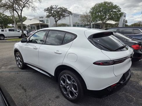 Used 2024 Alfa Romeo Tonale Ti w/ Active Assist Package image 5