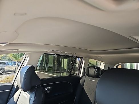 New 2026 Hyundai Ioniq 9 Limited image 27