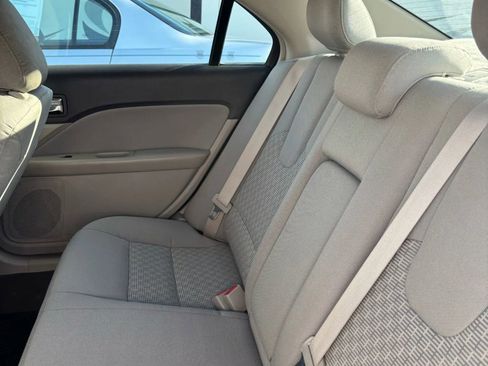 Used 2011 Ford Fusion S image 15
