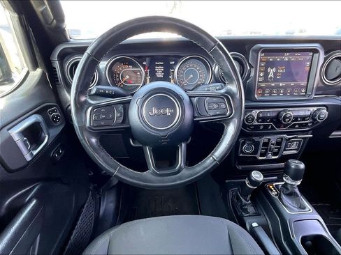 Used 2022 Jeep Gladiator Sport AWD/4WD image 16