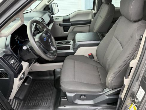 Used 2017 Ford F150 XL w/ Equipment Group 101A Mid image 8