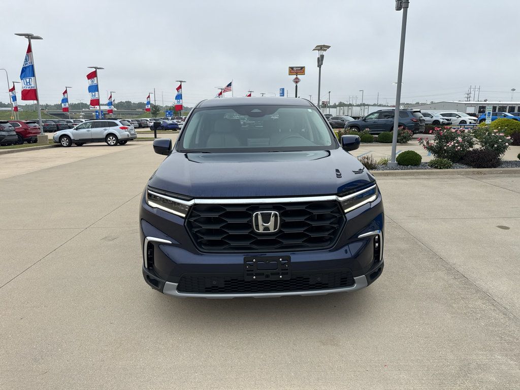 Used 2023 Honda Pilot EX-L image 2
