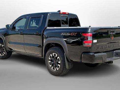 Used 2022 Nissan Frontier PRO-4X image 10