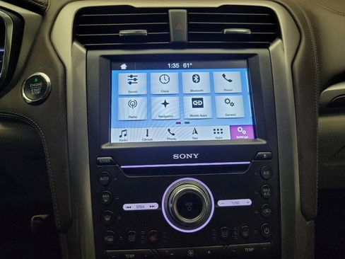 Used 2017 Ford Fusion Platinum image 25