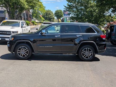 Used 2019 Jeep Grand Cherokee Limited AWD/4WD image 6