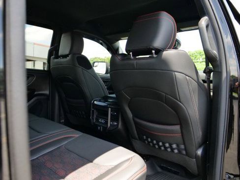 Used 2022 RAM 1500 Big Horn w/ Built-to-serve Edition AWD/4WD image 35