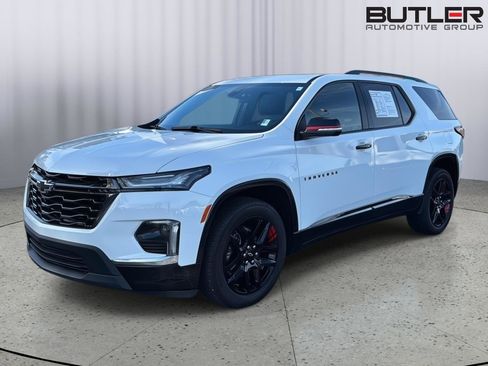 Used 2022 Chevrolet Traverse Premier w/ Redline Edition image 2