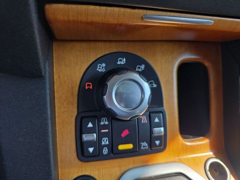 Used 2013 Land Rover LR4 HSE AWD/4WD image 23