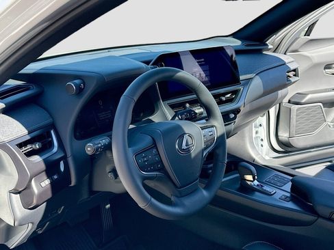 New 2025 Lexus UX 300h 300h Premium AWD image 4