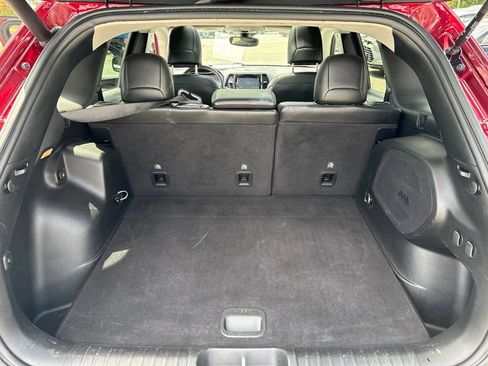 Used 2021 Jeep Cherokee Limited AWD/4WD image 28
