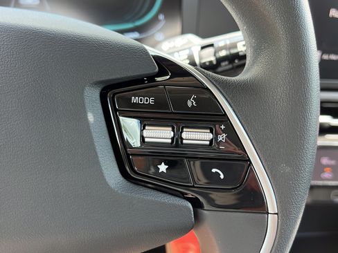 New 2026 Kia Niro LX FWD image 22