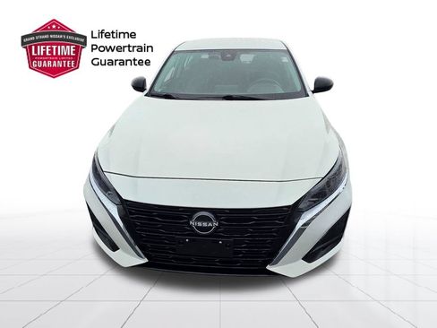 Certified 2025 Nissan Altima 2.5 SV FWD image 4