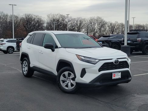 Certified 2024 Toyota RAV4 LE image 31