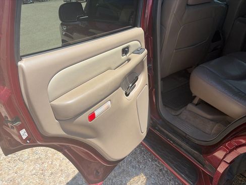 Used 2003 GMC Yukon Denali AWD/4WD image 5