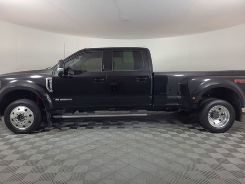 Used 2017 Ford F450 Lariat w/ Lariat Ultimate Package AWD/4WD image 6