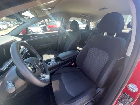Used 2025 Kia K5 LXS image 37