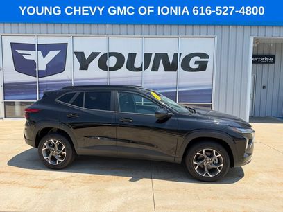 Used 2025 Chevrolet Trax LT
