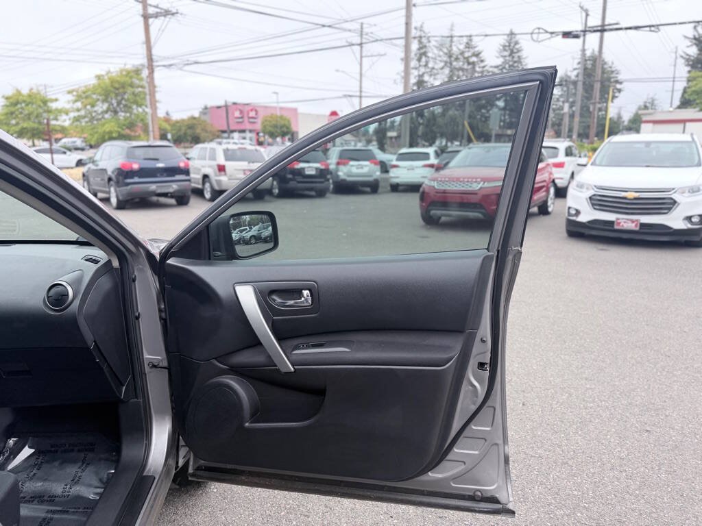 Used 2009 Nissan Rogue S AWD/4WD image 22