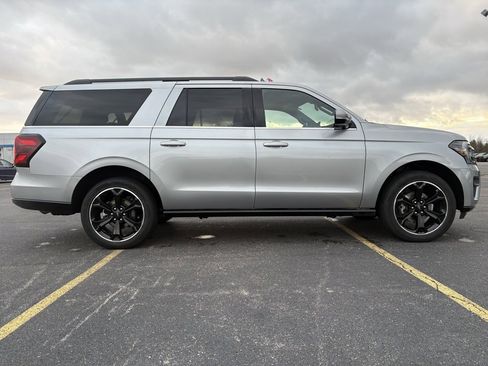 Used 2022 Ford Expedition Max Limited image 37