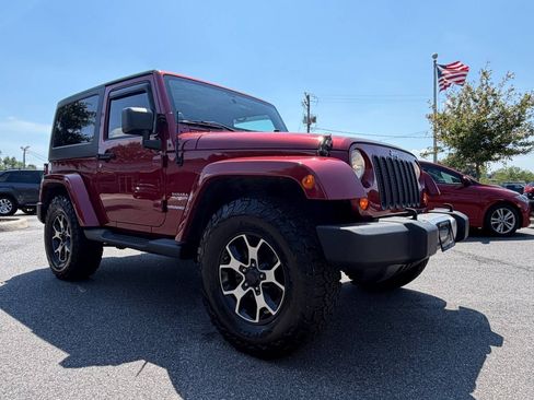 Used 2012 Jeep Wrangler Sahara w/ Dual Top Group AWD/4WD image 40