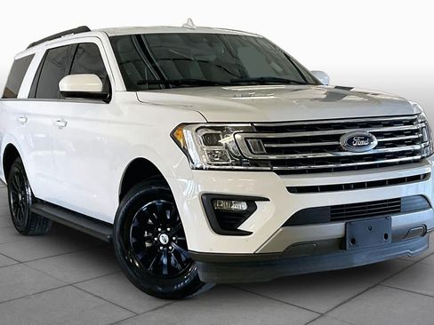 Used 2021 Ford Expedition XLT RWD image 2
