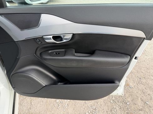 Used 2018 Volvo XC90 T5 Momentum w/ Convenience Package image 22