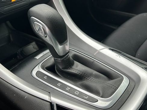 Used 2014 Ford Fusion SE w/ Equipment Group 501A image 15