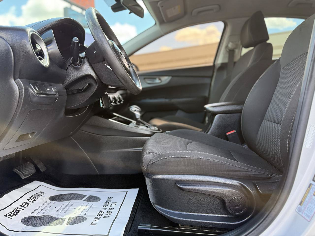 Used 2020 Kia Forte LXS FWD image 6