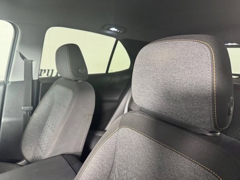 Used 2023 Chevrolet Equinox LT FWD image 12