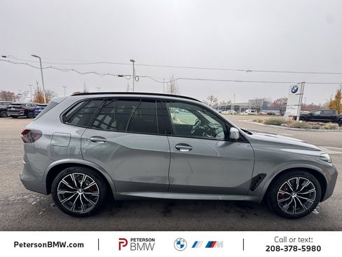 New 2026 BMW X5 xDrive50e image 7