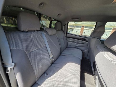Used 2012 Toyota Tacoma 4x4 Double Cab w/ SR5 Pkg image 25