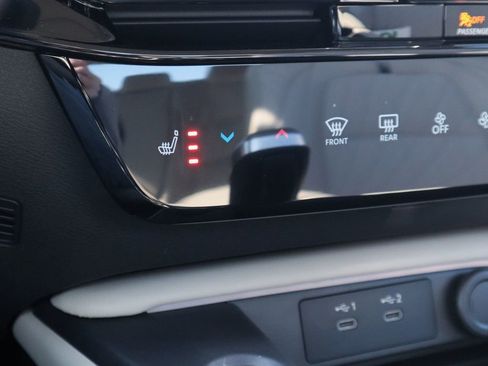 New 2026 Nissan Sentra SL w/ Floor Mat Package FWD image 16