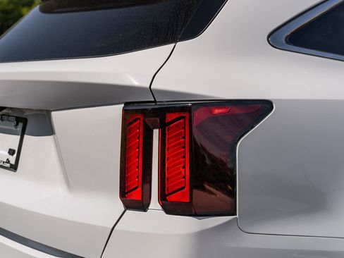 New 2026 Kia Sorento EX FWD image 10