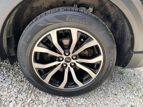 Used 2021 Ford Explorer ST w/ Equipment Group 401A AWD/4WD image 18