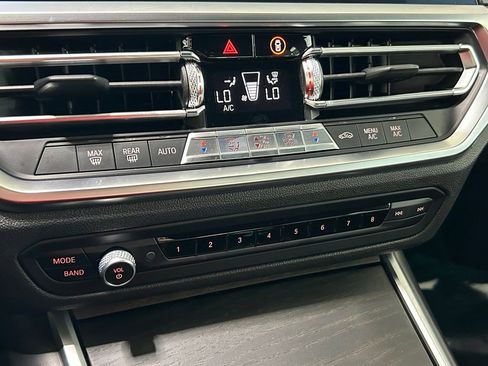 Used 2019 BMW 330i Sedan w/ Convenience Package image 11