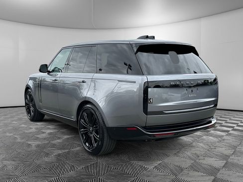 Used 2025 Land Rover Range Rover Autobiography AWD/4WD image 3