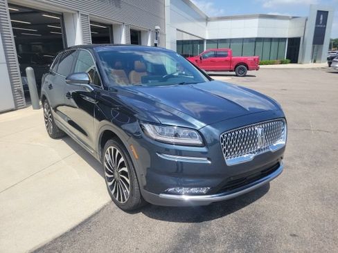 Certified 2023 Lincoln Nautilus Black Label w/ Cargo Utility Package AWD/4WD image 12