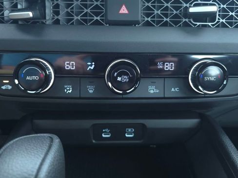 Certified 2025 Honda Accord SE image 33