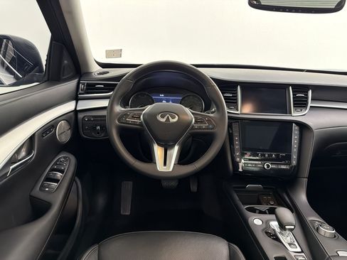 Used 2022 INFINITI QX50 Essential FWD image 30