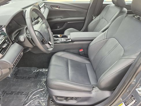 Used 2025 Toyota Camry XSE w/ Premium Plus Package AWD/4WD image 11