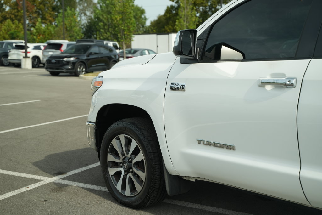 Used 2021 Toyota Tundra Limited w/ Limited Premium Package AWD/4WD image 42