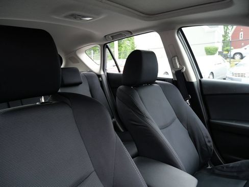 Used 2010 MAZDA MAZDA3 s Sport FWD image 19